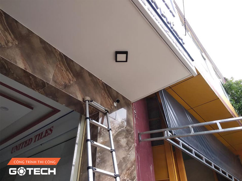 hinh-anh-lap-dat-camera-tai-nha-anh-nam-89-pham-hung