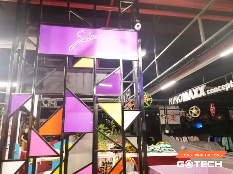 hinh-anh-thi-cong-va-lap-dat-camera-tai-cong-ty-thoi-trang-sabina