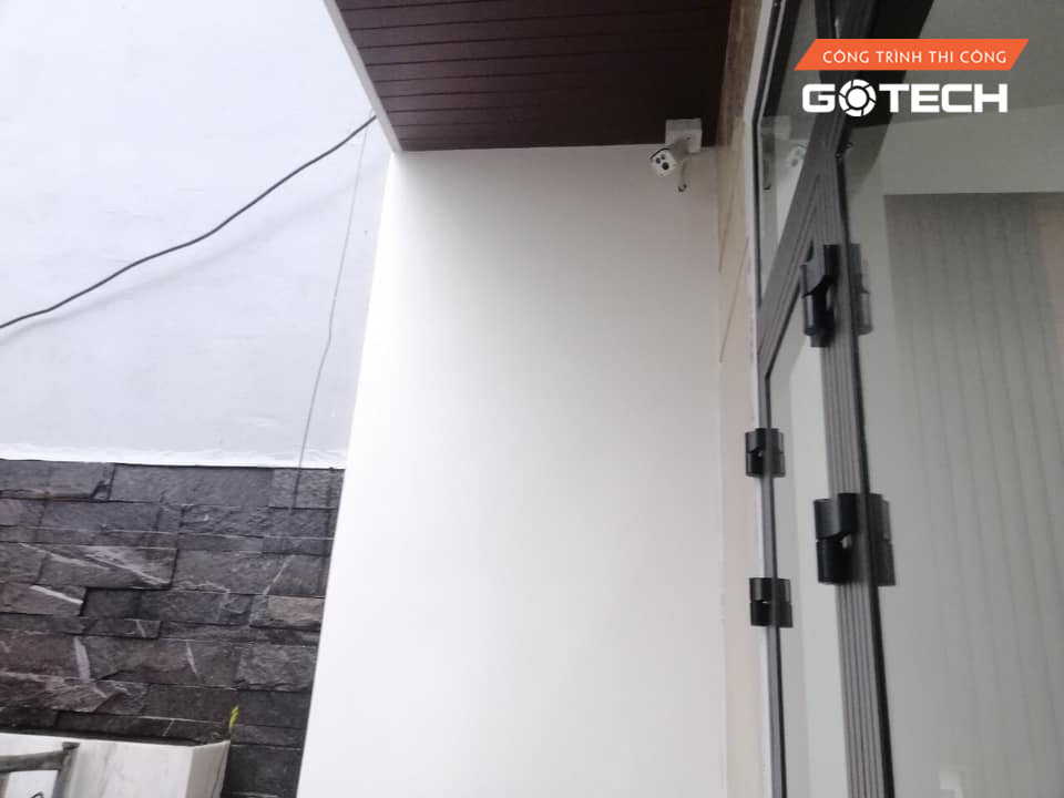 hinh-anh-thi-cong-camera-quan-sat-tai-67-nguyen-van-linh-2