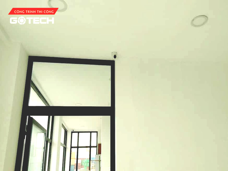 hinh-anh-thi-cong-camera-tai-cang-tien-sa-son-tra-da-nang-3