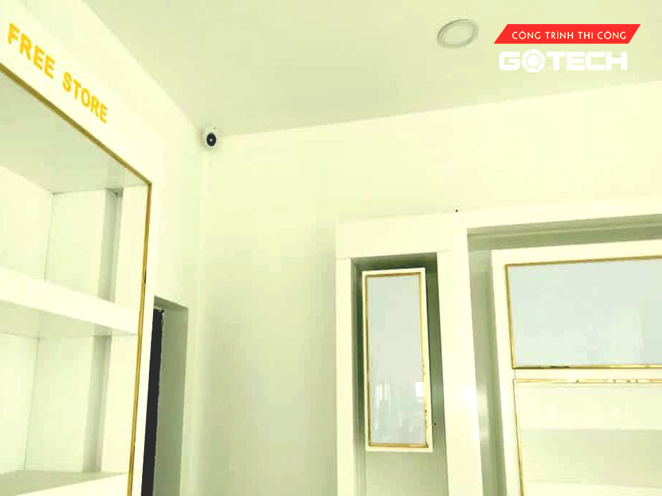 hinh-anh-thi-cong-camera-tai-cang-tien-sa-son-tra-da-nang-̉6