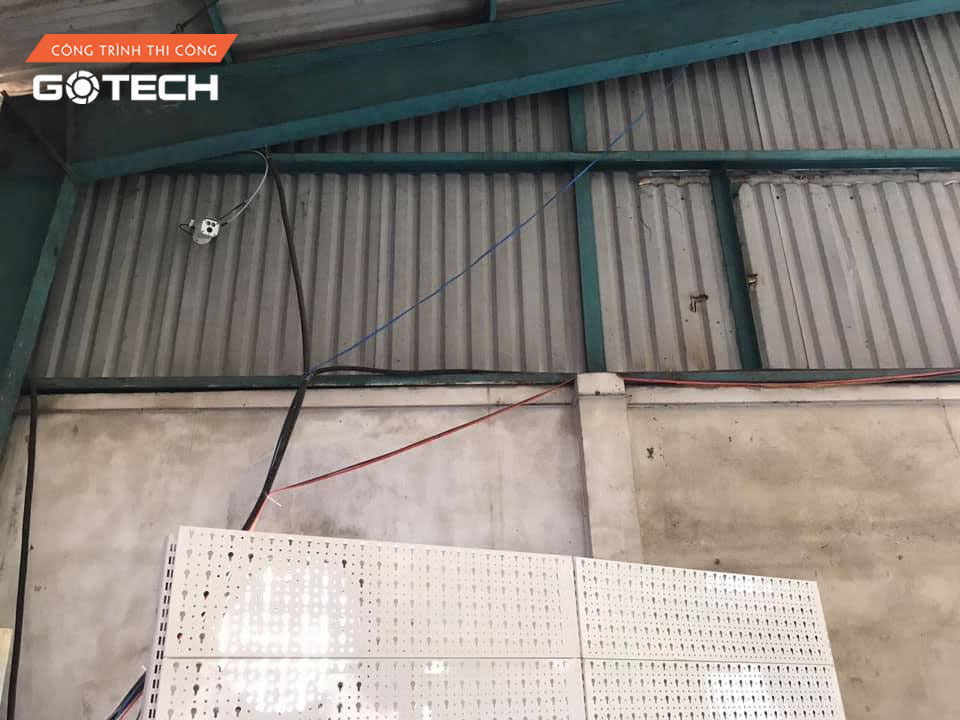 hinh-anh-thi-cong-camera-tai-09-kcn-hoa-khanh-1