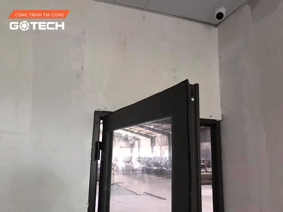 hinh-anh-thi-cong-camera-tai-09-kcn-hoa-khanh-3