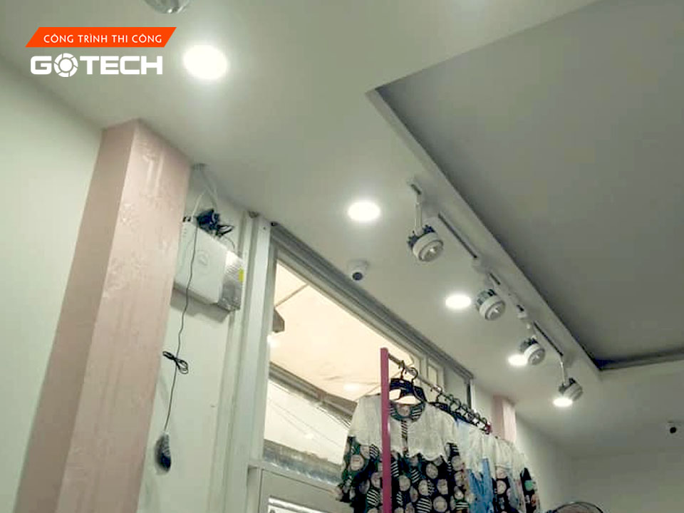 hinh-anh-tu-van-va-thi-cong-camera-quan-sat-tai-205-nguyen-hoang-2