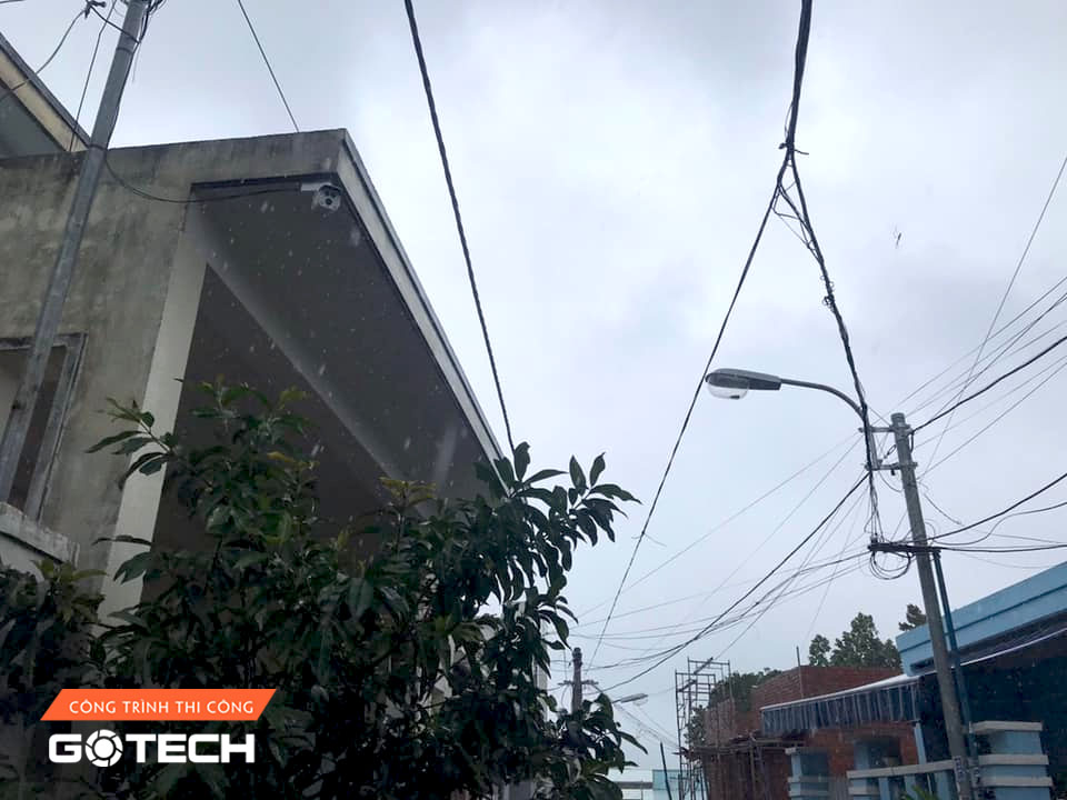 hinh-anh-thi-cong-camera-tai-phuong-hoa-minh-1