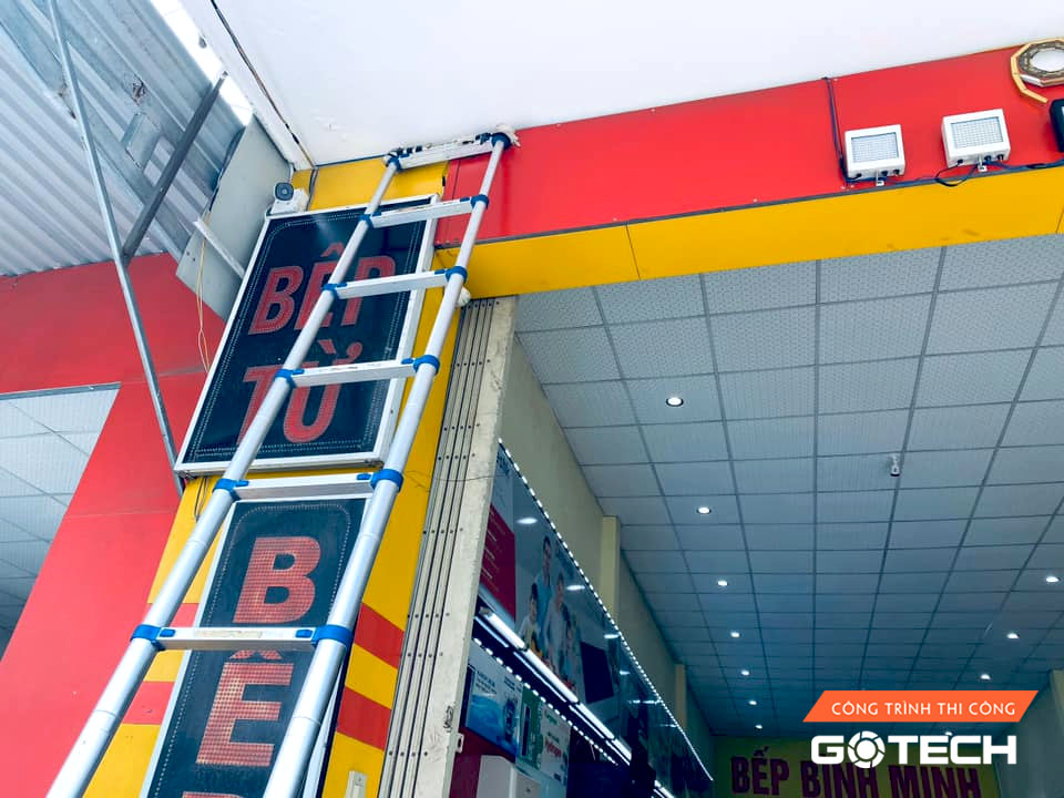 hinh-anh-thi-cong-camera-an-ninh-tai-498-nguyen-huu-tho-1