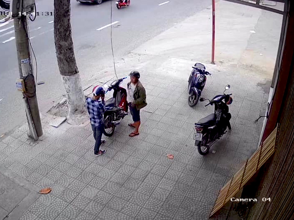 hinh-anh-thi-cong-tai-kho-cong-ty-huong-moi-1