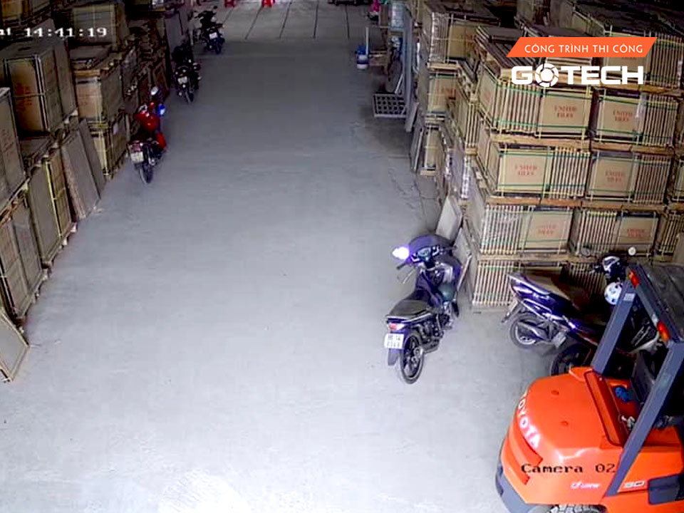 hinh-anh-thi-cong-tai-kho-cong-ty-huong-moi-2