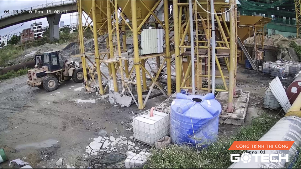 hinh-thi-cong-camera-xi-nghiep-be-tong-vung-thung-2