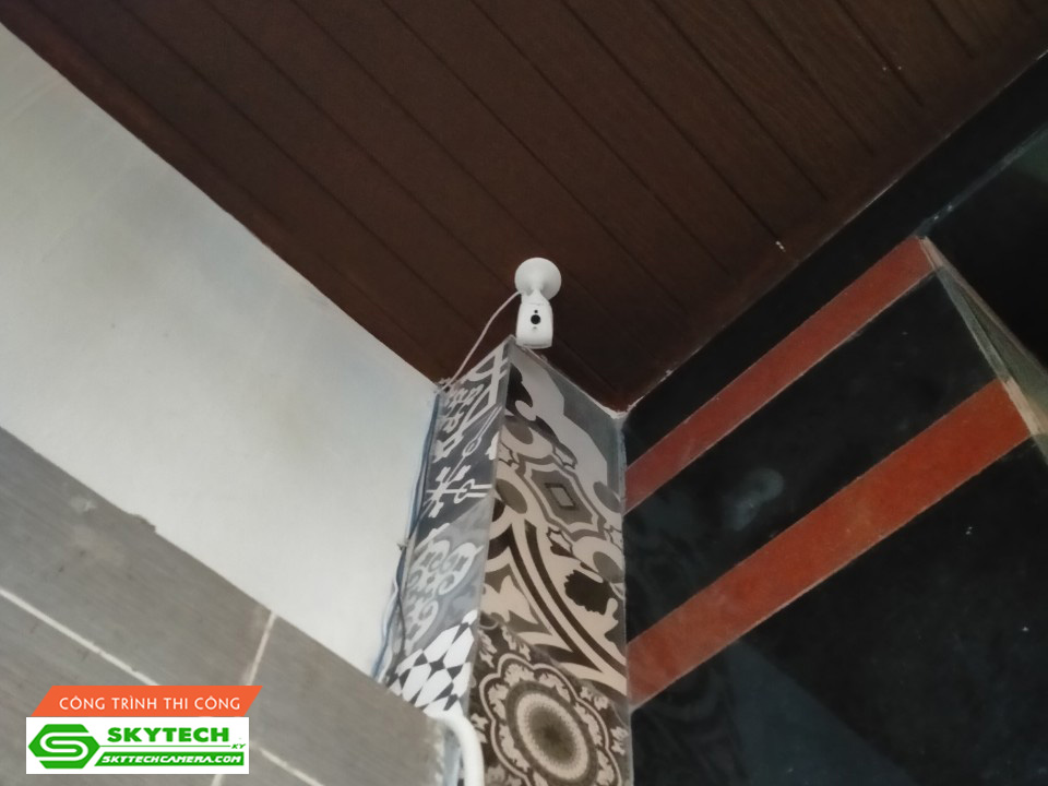 lap-dat-camera-ip-wifi-ebitcam-tai-ho-gia-dinh-1