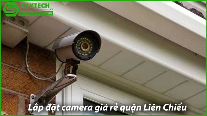 lap-dat-camera-giam-sat-tai-duong-dang-chat-quan-lien-chieu-1