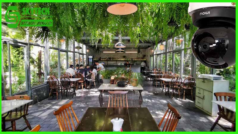 Giám sát không gian ăn uống ngoài trời (ban công sân vườn)