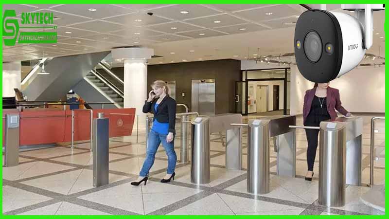 Sử dụng camera Imou IPC-F22FP để giám sát ra vào của khách trong nhà hàng và khách sạn.